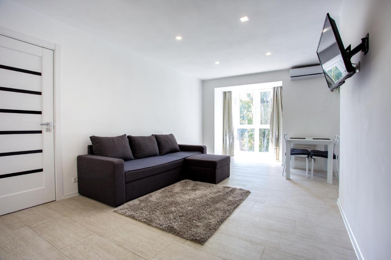 Apartment On Ushakova Cherson Buitenkant foto
